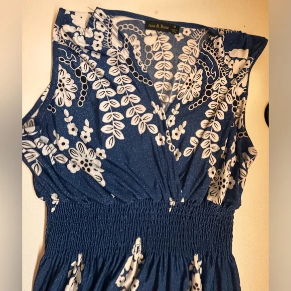 Ana & Rose Sleeveless Elegant Navy Blue Floral Maxi Dress size M - Picture 2 of 3